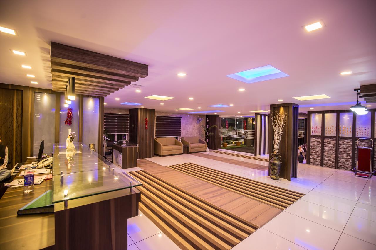 South Gate Residency Hotel Kochi Eksteriør billede
